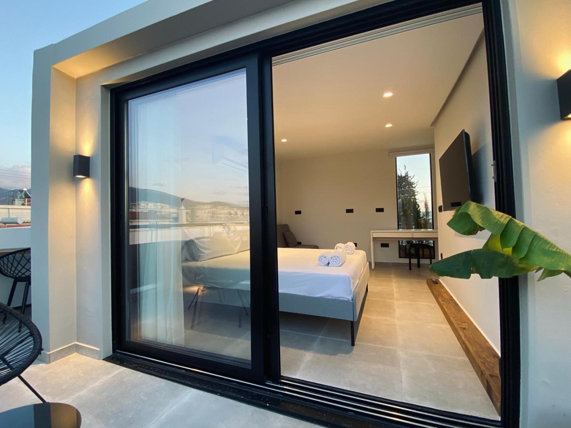 Apartamento Hyperion Penthouse Patras Exterior foto